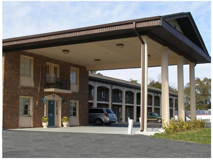 Scottish Inn And Suites Perry Exteriér fotografie