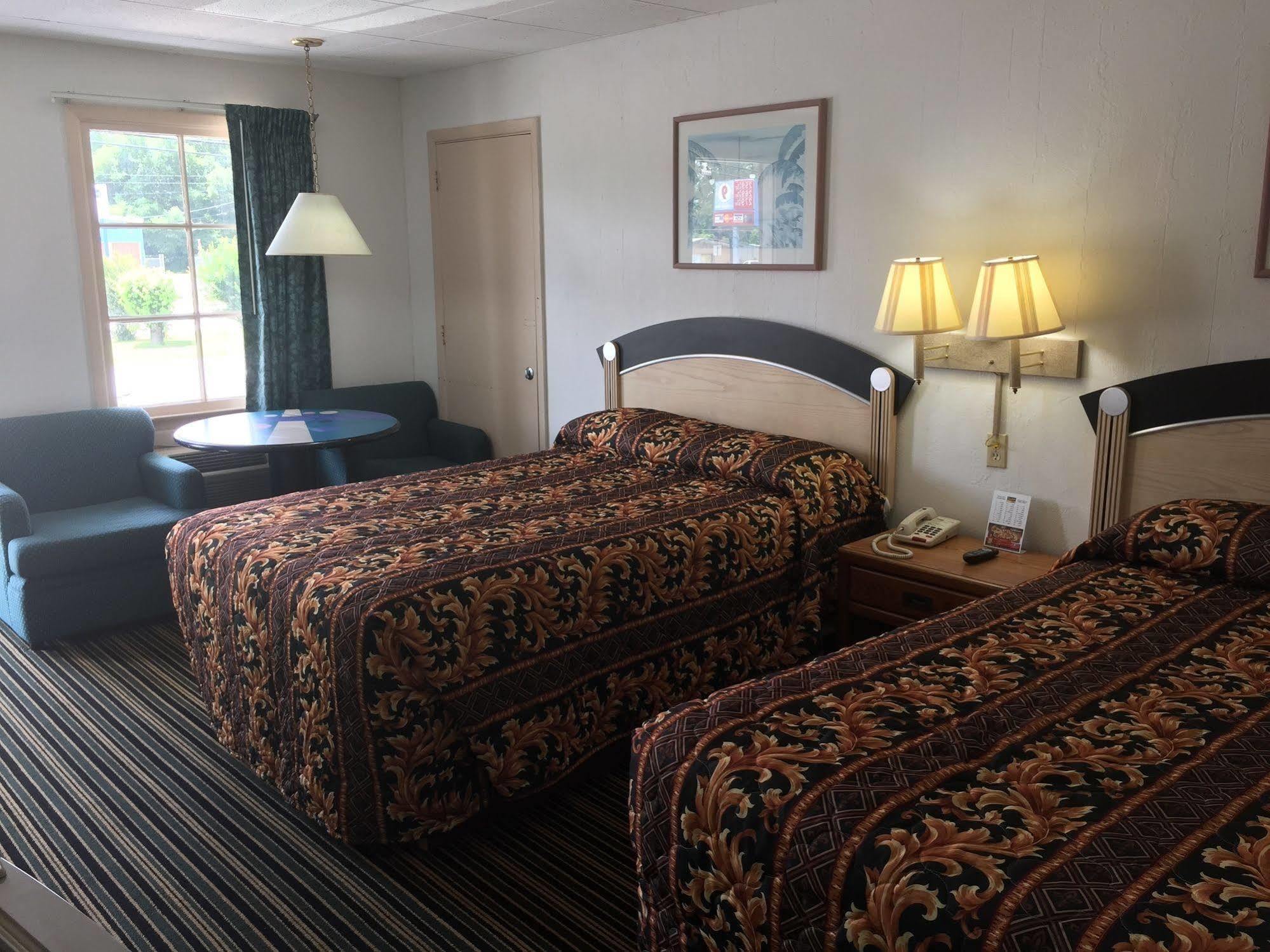 Scottish Inn And Suites Perry Exteriér fotografie